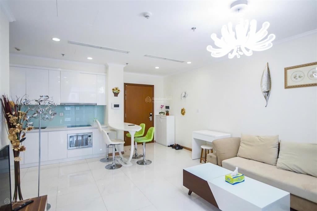 Cho thuê 1pn 53m2 decor đẹp gần lm81, phòng khách rộng, view sông mát, giá thật chỉ 20tr/tháng