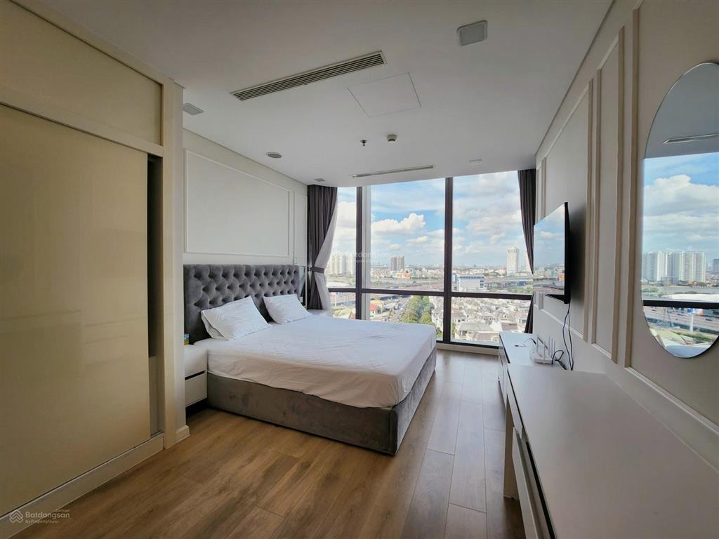 Duy nhất căn hộ 2pn landmark 81 view trực diện sông hiếm, decor sang trọng, giá 54tr còn tl