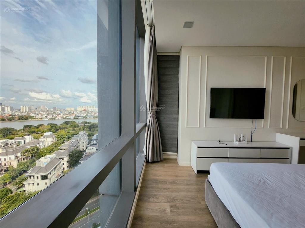 Duy nhất căn hộ 2pn landmark 81 view trực diện sông hiếm, decor sang trọng, giá 54tr còn tl
