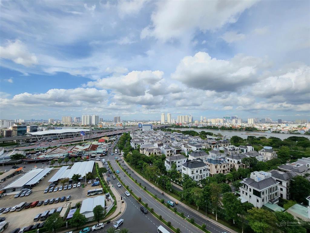 Duy nhất căn hộ 2pn landmark 81 view trực diện sông hiếm, decor sang trọng, giá 54tr còn tl