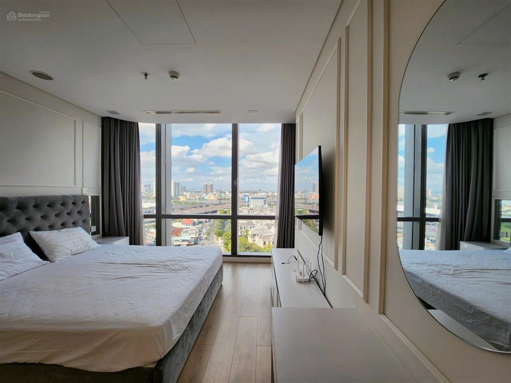 Duy nhất căn hộ 2pn landmark 81 view trực diện sông hiếm, decor sang trọng, giá 54tr còn tl
