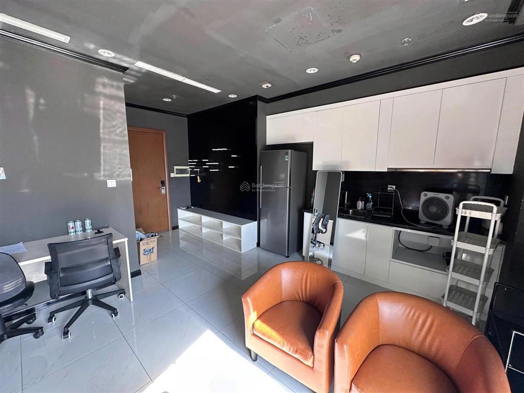 Bán căn hộ 3pn 108m2 landmark decor siêu đẹp, view trực diện landmark 81, sẵn sổ hồng còn tl