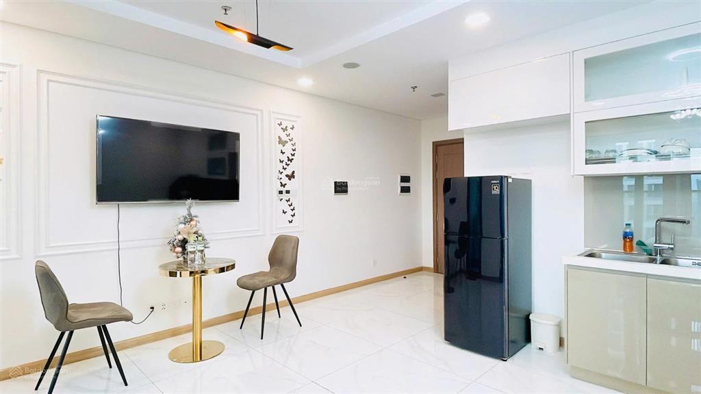 Bán gấp căn hộ 2pn 94m2 trục view metro đẹp tháp landmark 81, sổ hồng sẵn còn tl