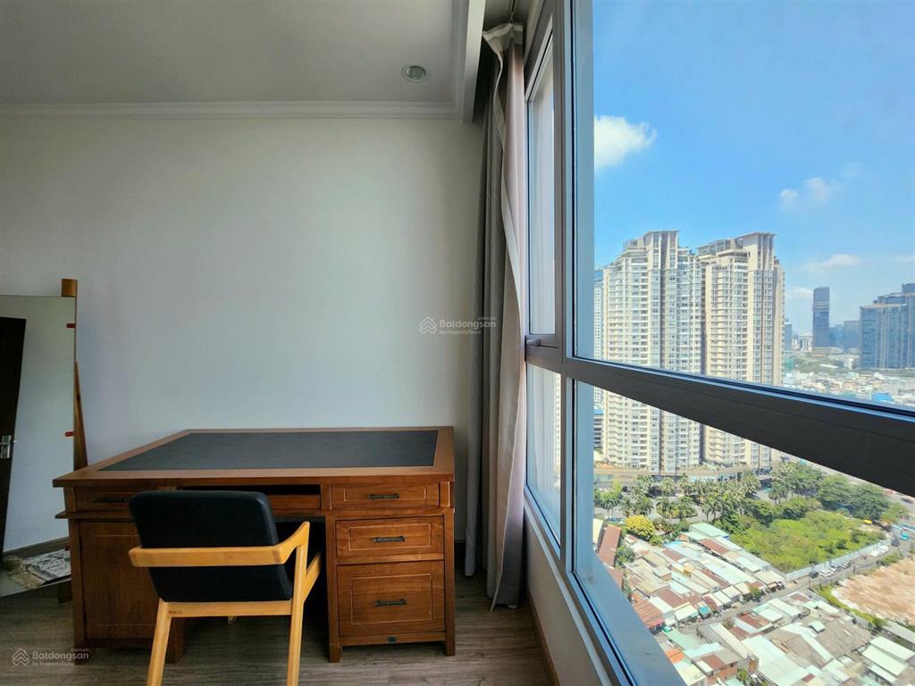 Cho thuê căn hộ 3pn 127m2 giá tốt chỉ 32tr/tháng, nhà mát view thoáng, phòng khách cực rộng