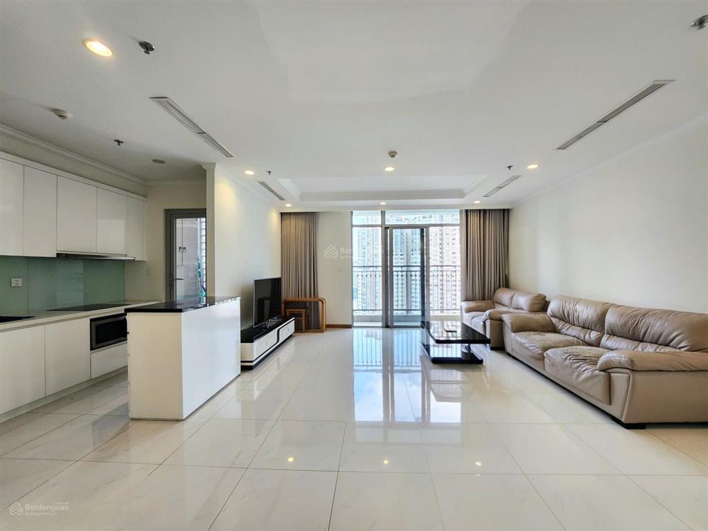 Cho thuê căn hộ 3pn 127m2 giá tốt chỉ 32tr/tháng, nhà mát view thoáng, phòng khách cực rộng