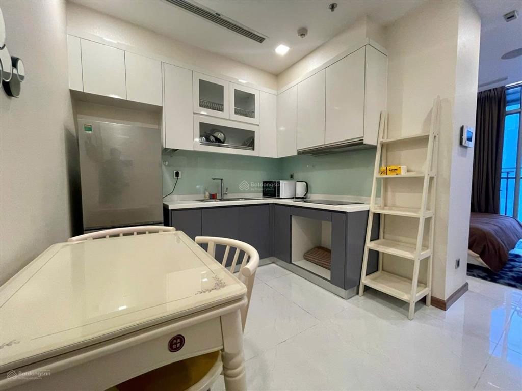 Cho thuê căn hộ 1pn 36m2 decor đẹp tại vinhomes central park, giá mềm chỉ 16tr/tháng, dọn vào ngay