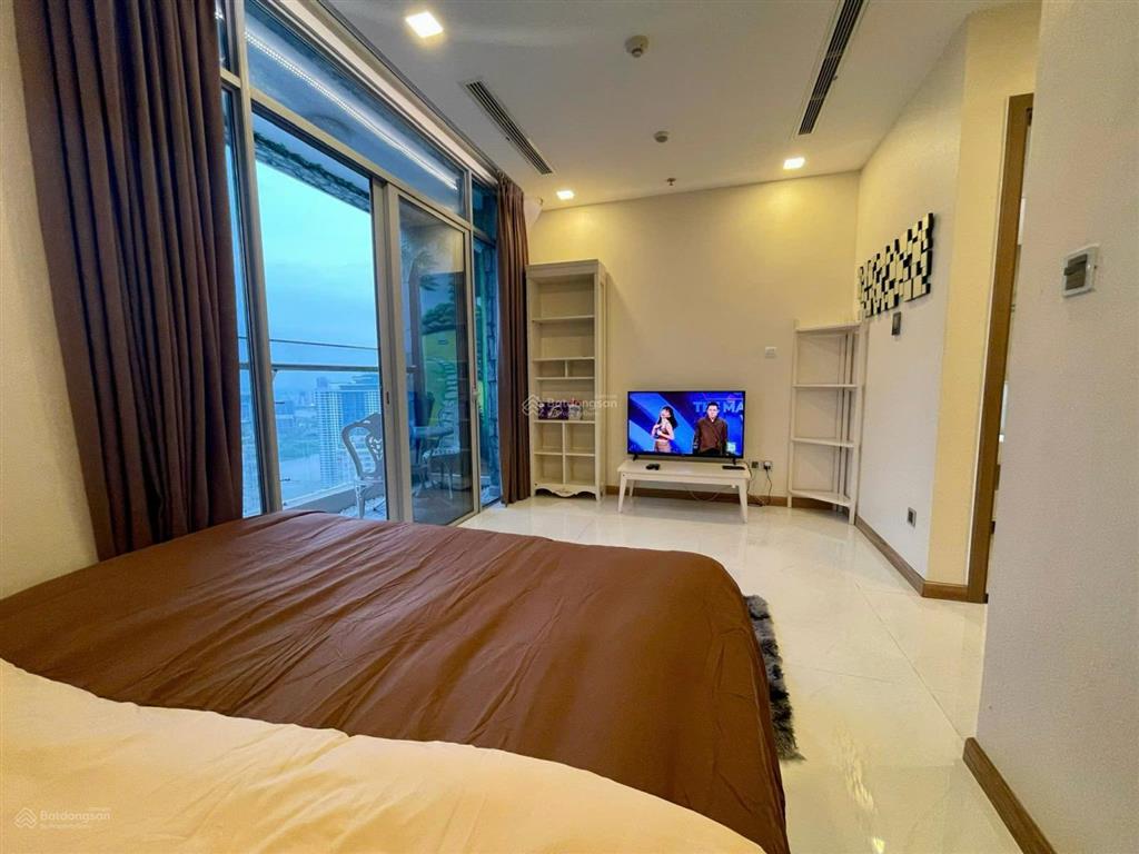 Cho thuê căn hộ 1pn 36m2 decor đẹp tại vinhomes central park, giá mềm chỉ 16tr/tháng, dọn vào ngay