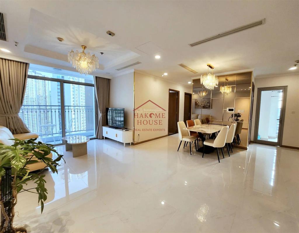 Cho thuê căn 3pn nội thất sang trọng tòa landmark, có bồn tắm nằm, view bitexco siêu đẹp