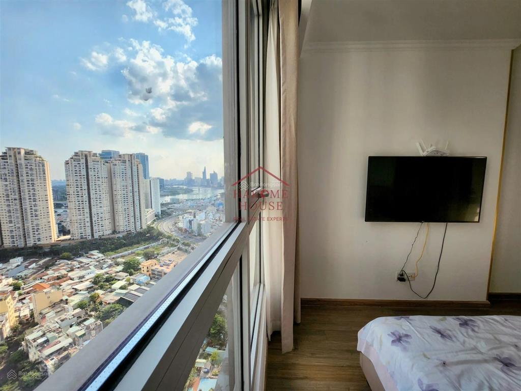 Cho thuê căn 3pn nội thất sang trọng tòa landmark, có bồn tắm nằm, view bitexco siêu đẹp