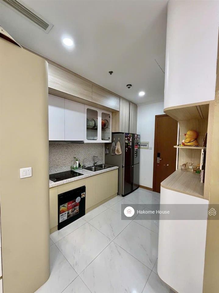 Chỉ 6.2 tỷ bao hết cho căn 1pn decor đẹp, tầng trung tại vinhomes central park tân cảng
