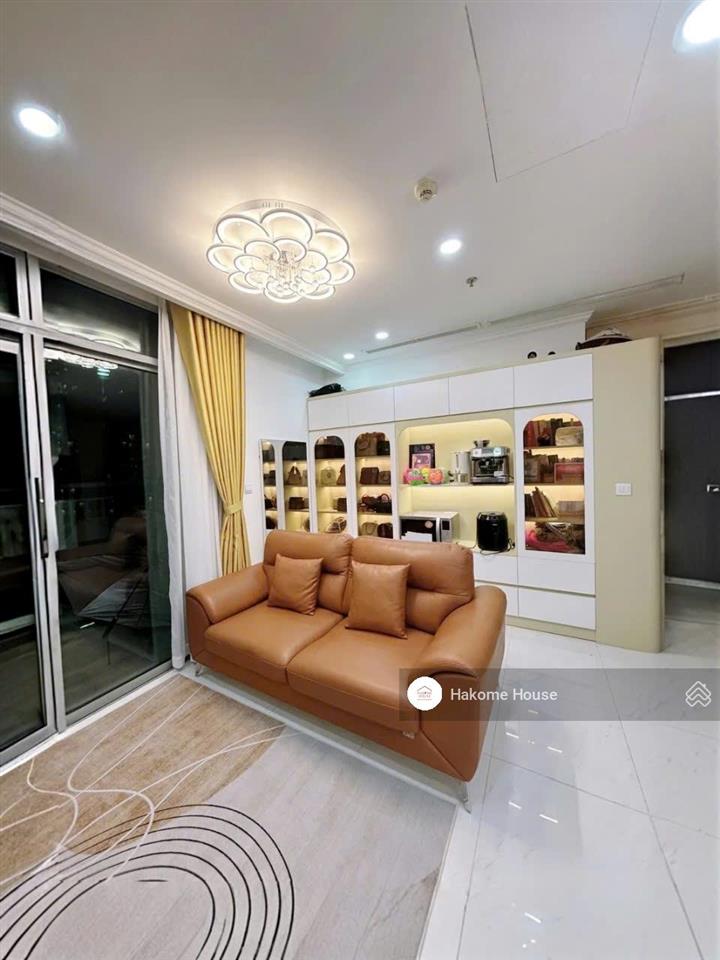 Chỉ 6.2 tỷ bao hết cho căn 1pn decor đẹp, tầng trung tại vinhomes central park tân cảng