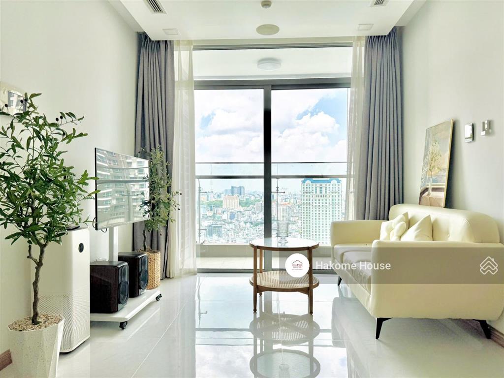 Cần bán căn 2pn 76m2 decor đẹp tòa park 6, view thành phố thoáng, sẵn sổ, giá 9.7 tỷ còn tl