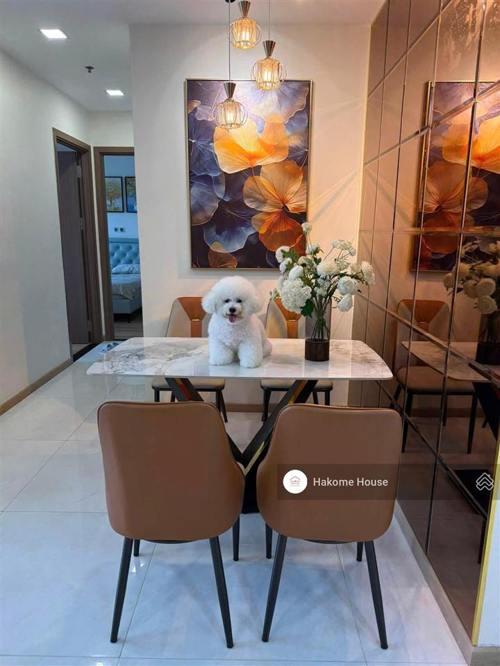 Cần bán căn hộ 2pn 75m2 full nội thất decor mới đẹp tòa park, sẵn sổ hồng sang tên nhanh