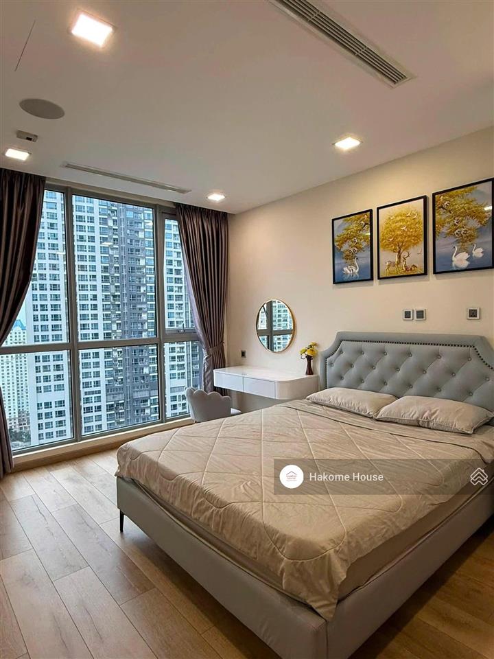 Cần bán căn hộ 2pn 75m2 full nội thất decor mới đẹp tòa park, sẵn sổ hồng sang tên nhanh