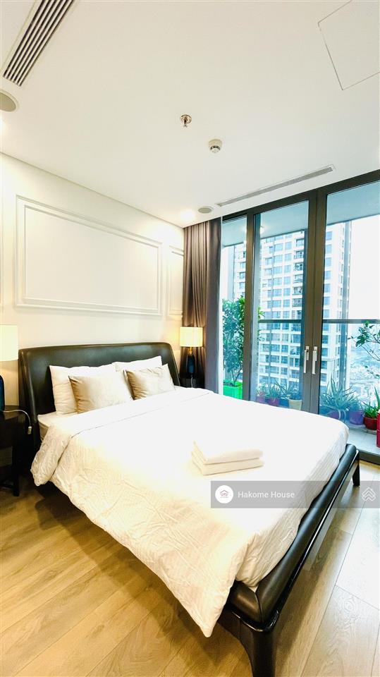 Hạ giá bán gấp căn hộ 1pn landmark 81 giá tốt chỉ 8.9 tỷ bao hết, sẵn hợp đồng thuê còn tl