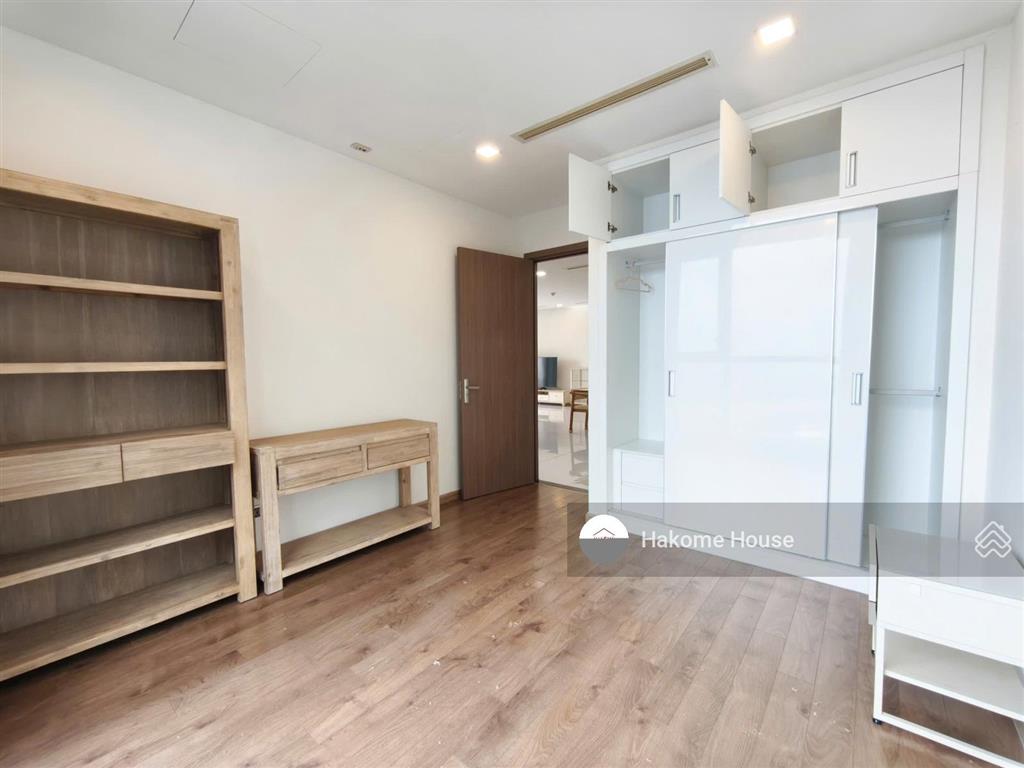 Cho thuê 4pn 3wc 188m2 siêu rộng rãi, view trực diện sông, giá tốt chỉ 65tr/tháng dọn vào ngay