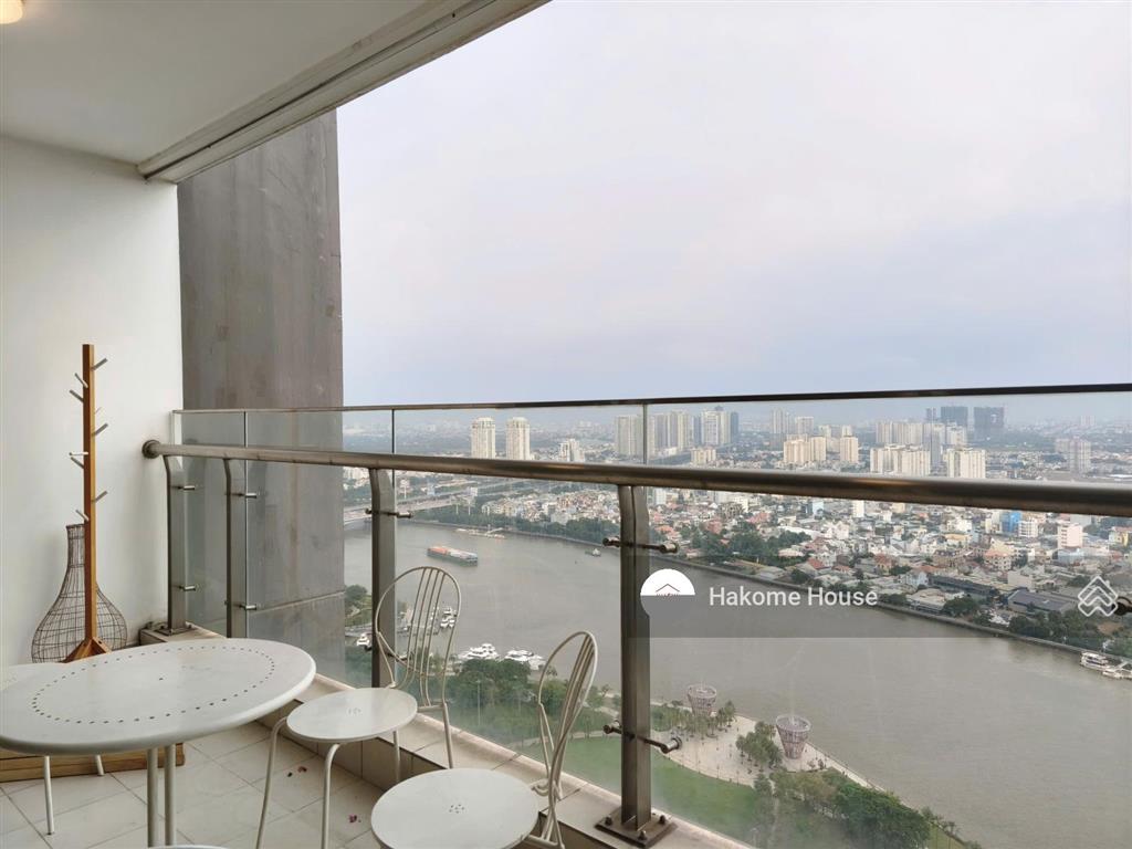 Cho thuê 4pn 3wc 188m2 siêu rộng rãi, view trực diện sông, giá tốt chỉ 65tr/tháng dọn vào ngay