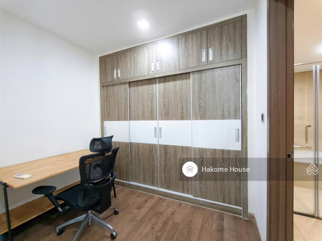 Cho thuê 4pn 3wc 188m2 siêu rộng rãi, view trực diện sông, giá tốt chỉ 65tr/tháng dọn vào ngay