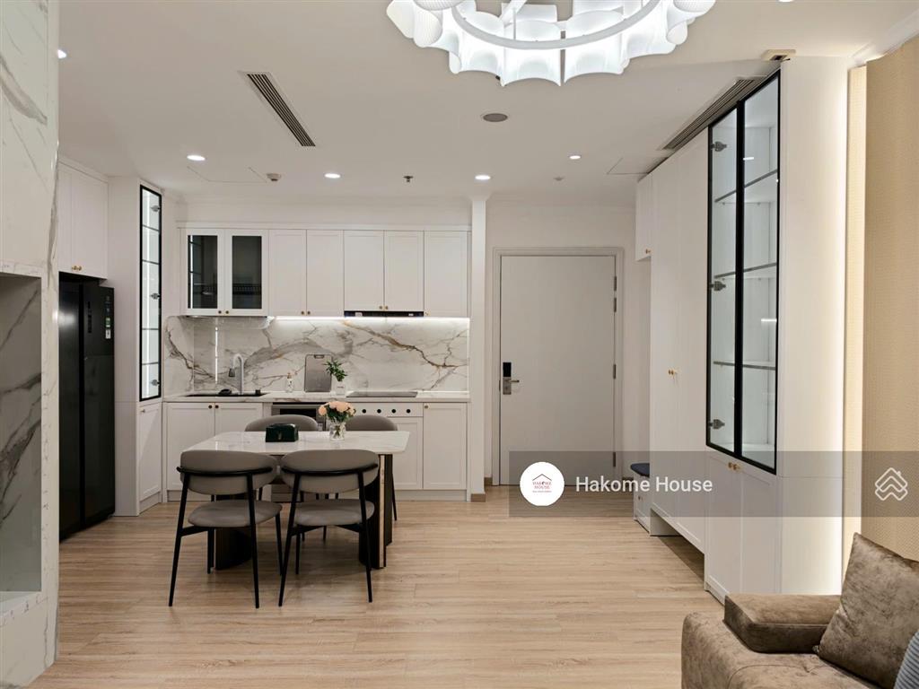 Bán nhanh căn hộ 2pn 82m2 landmark 6 tầng đẹp, nhà mới tinh, sổ hồng vĩnh viễn giá tốt còn tl
