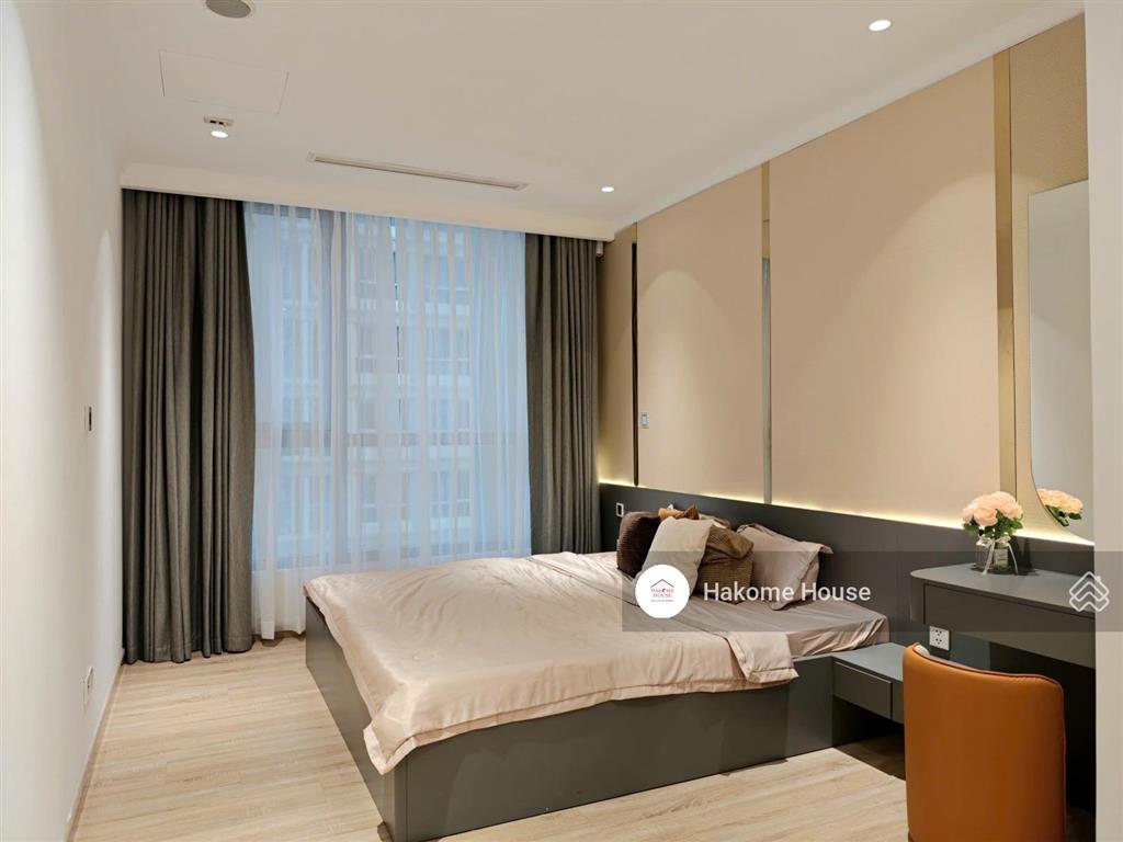 Bán nhanh căn hộ 2pn 82m2 landmark 6 tầng đẹp, nhà mới tinh, sổ hồng vĩnh viễn giá tốt còn tl