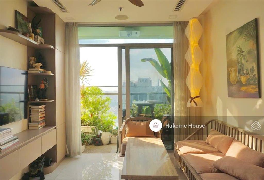 Bán gấp căn hộ 2pn 2wc park 6 view thành phố đẹp, full nội thất mới, sẵn sổ hồng lâu dài