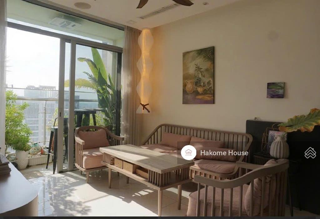 Bán gấp căn hộ 2pn 2wc park 6 view thành phố đẹp, full nội thất mới, sẵn sổ hồng lâu dài