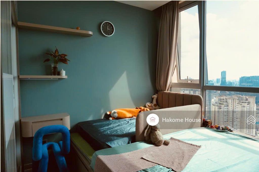 Bán gấp căn hộ 2pn 2wc park 6 view thành phố đẹp, full nội thất mới, sẵn sổ hồng lâu dài