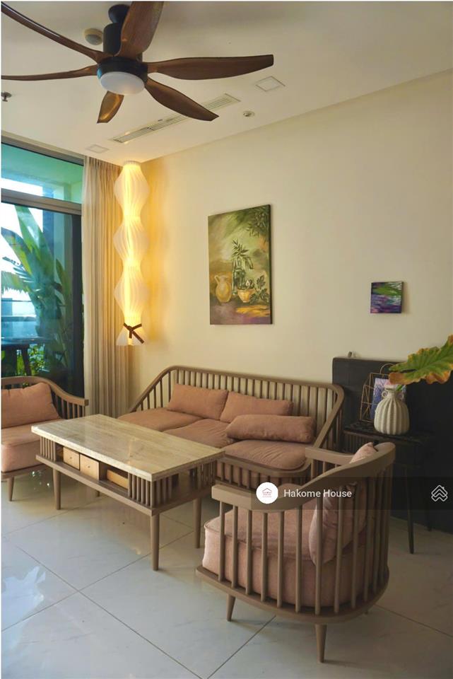 Bán gấp căn hộ 2pn 2wc park 6 view thành phố đẹp, full nội thất mới, sẵn sổ hồng lâu dài