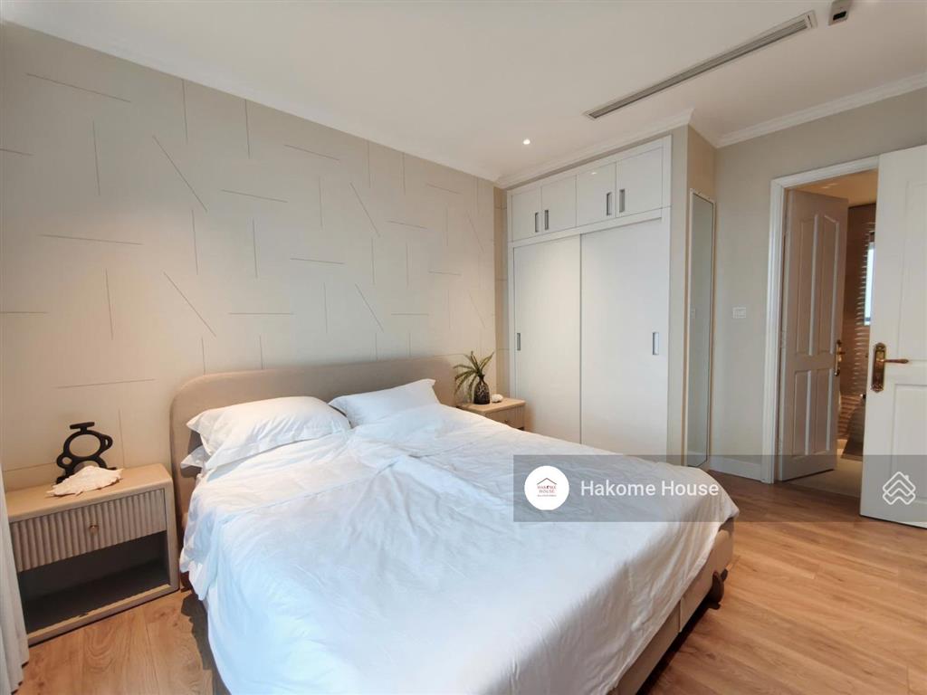 Cho thuê căn hộ 2pn 84m2 decor đẹp tại vinhomes central park, nhà mới 100%, view bitexco siêu đẹp