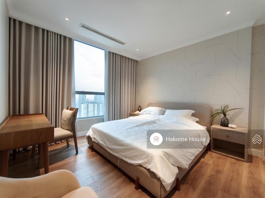 Cho thuê căn hộ 2pn 84m2 decor đẹp tại vinhomes central park, nhà mới 100%, view bitexco siêu đẹp