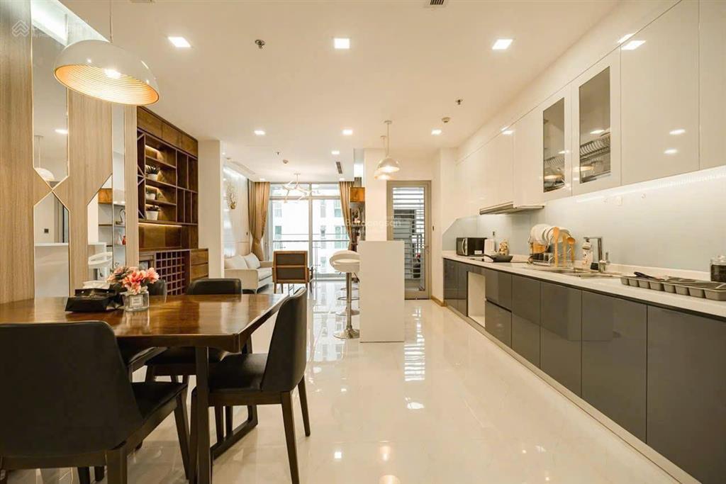 Cho thuê căn hộ 2pn 87m2 view sông khu park, có bồn tắm nằm, decor sang trọng dọn vào ngay