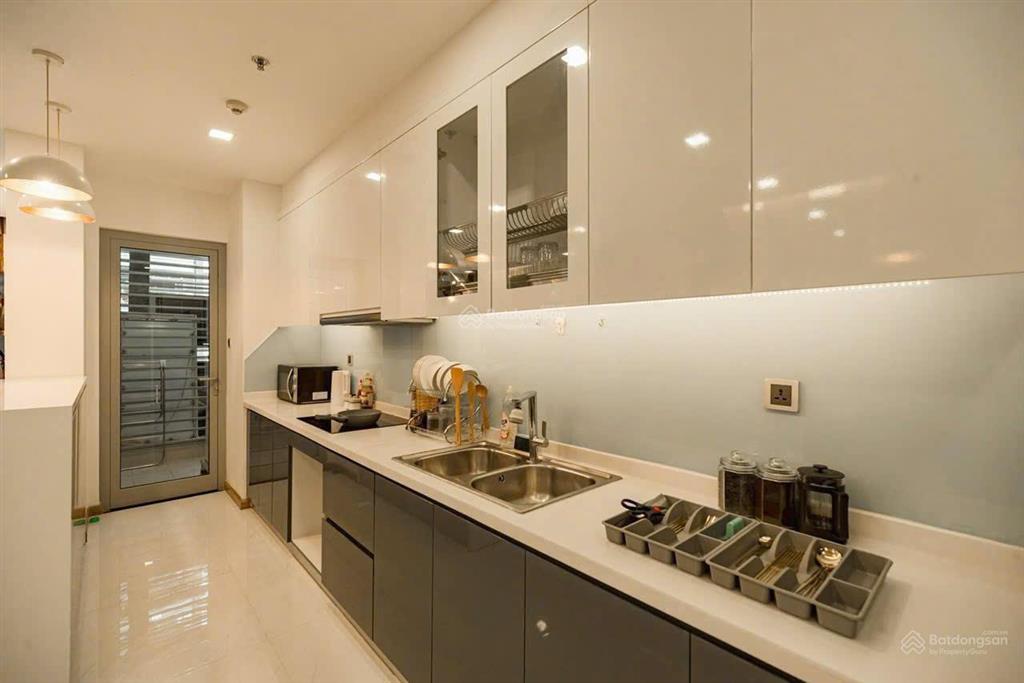 Cho thuê căn hộ 2pn 87m2 view sông khu park, có bồn tắm nằm, decor sang trọng dọn vào ngay