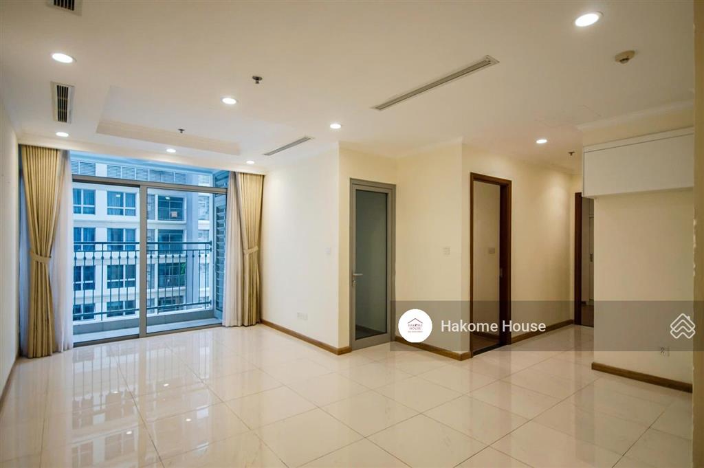 Cần bán căn hộ 2pn 82m2 tòa landmark, nội thất cơ bản dễ decor, giá tốt chỉ 8 tỷ bao hết còn tl