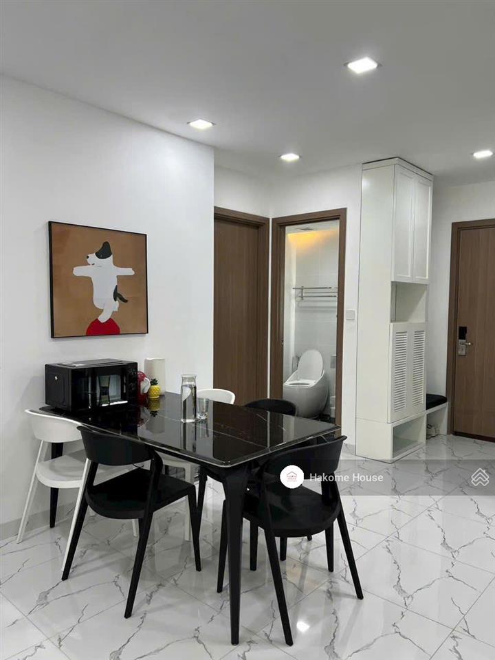 Cần bán căn hộ 2pn sổ hồng lâu dài khu park, nhà mới đẹp, giá tốt chỉ 8.5 tỷ bao hết còn tl