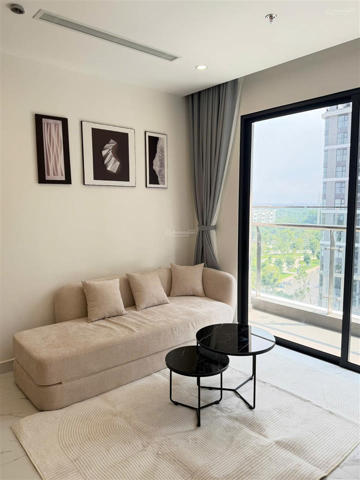 Cần thuê nhanh  căn hộ 2 phòng ngủ the opus full nội thất mới 100%