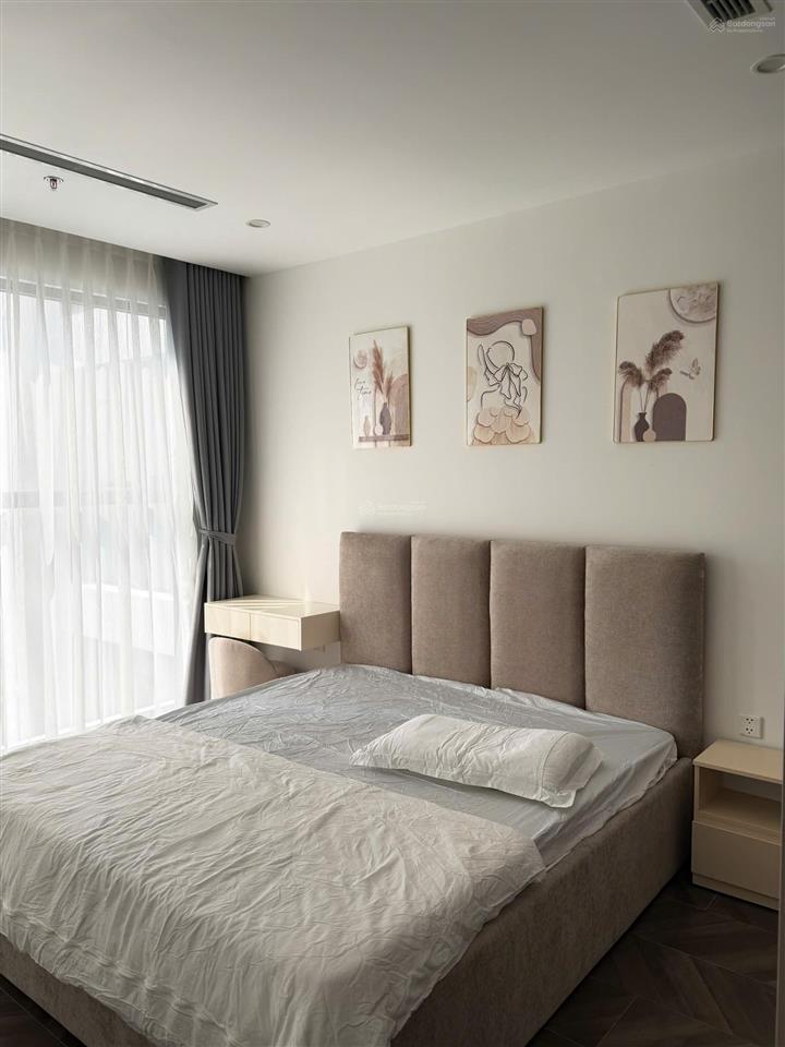 Cần thuê nhanh  căn hộ 2 phòng ngủ the opus full nội thất mới 100%