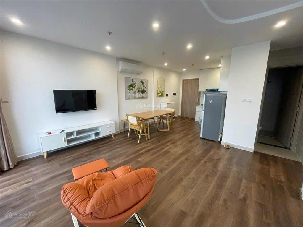 Cho thuê nhanh  2 phòng ngủ  vinhomes grand park  full nội thất  giá 7 triệu