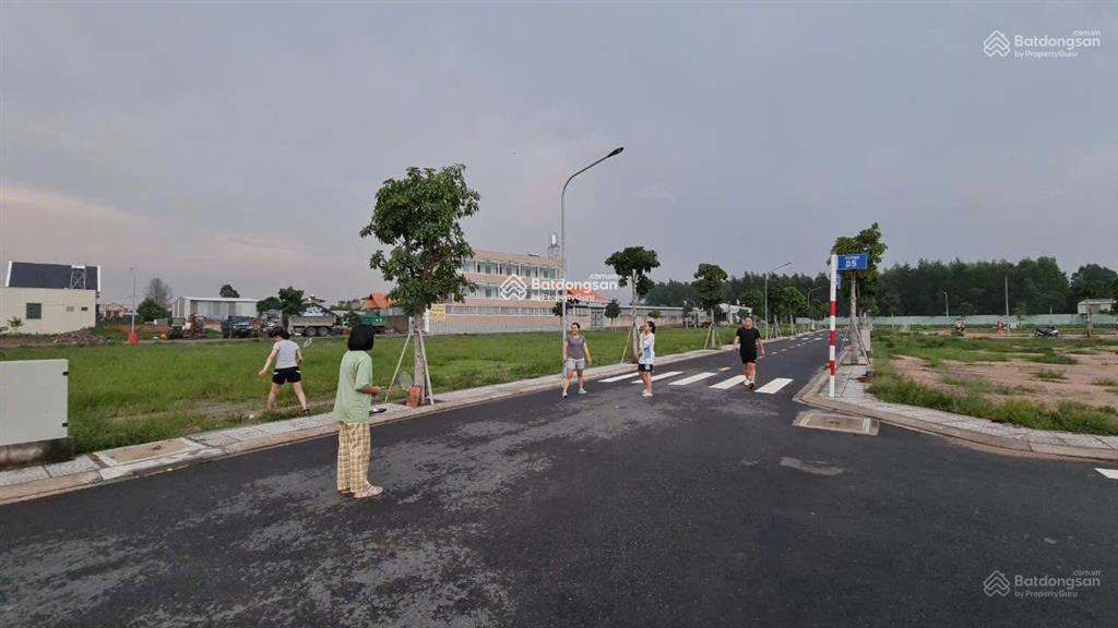 Vị trí đẹpngay trung tâm đầy đủ tiện íchsổ sẵn full thổ cưchỉ 1ty đã sở hữu liền tay