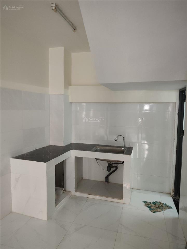 Hẻm 3m một trục thông đường thích quảng đức