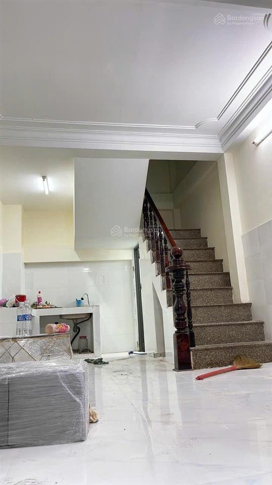 Hẻm 3m một trục thông đường thích quảng đức