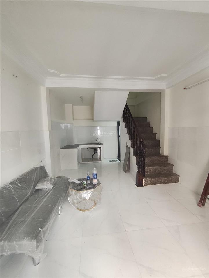 Hẻm 3m một trục thông đường thích quảng đức