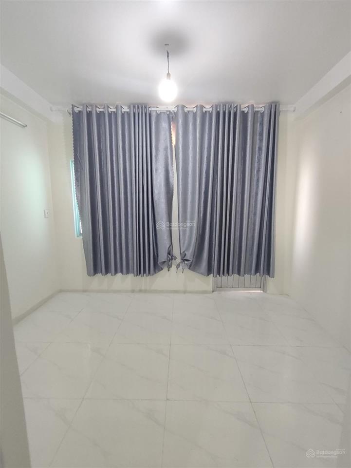 Hẻm 3m một trục thông đường thích quảng đức