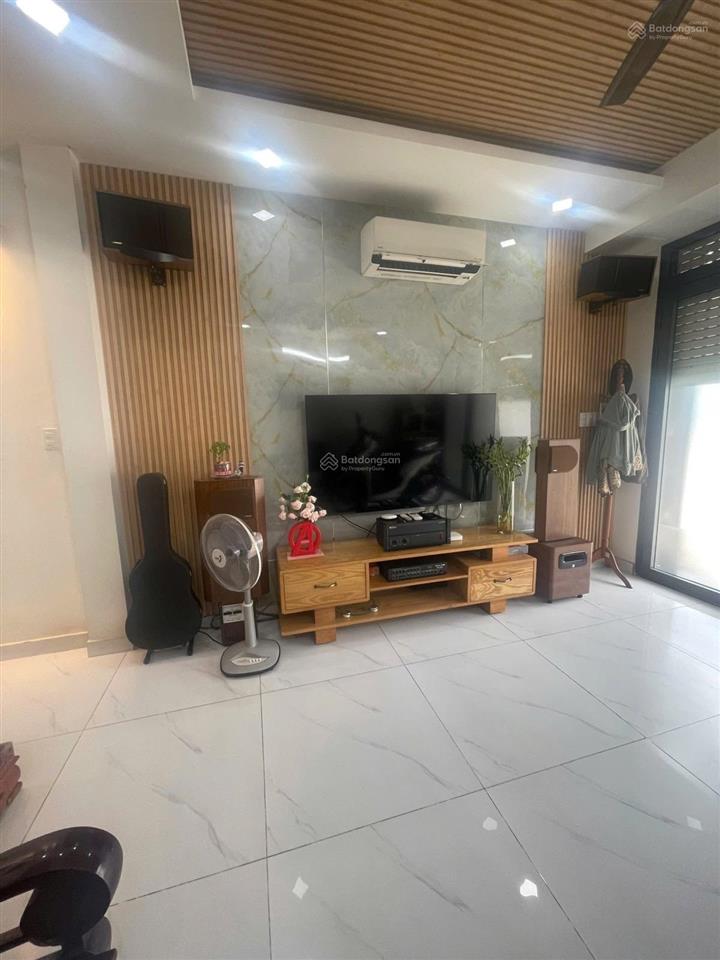 Bán mt đường dương quảng hàm gò vập