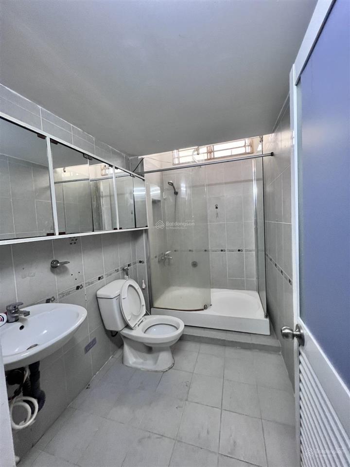 Hẻm 4m đường cách mạng tháng tám q3