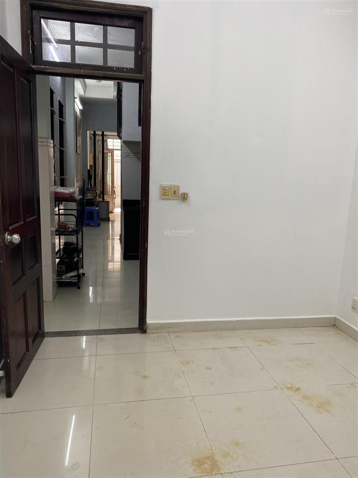 Nhà đẹp lý chính thắng hẻm xe hơi 5 bước ngang 3m dài 21m 4 tầng 5pn