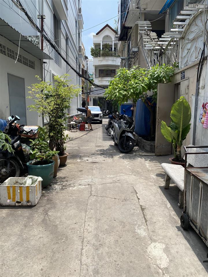 Nhà đẹp lý chính thắng hẻm xe hơi 5 bước ngang 3m dài 21m 4 tầng 5pn