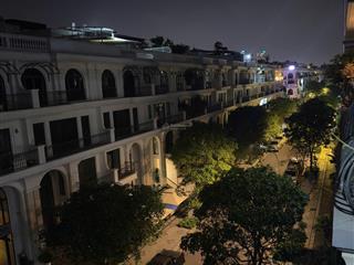 Chính chủ cho thuê chdv 2pn  dt 80m2  kdc vạn phúc city