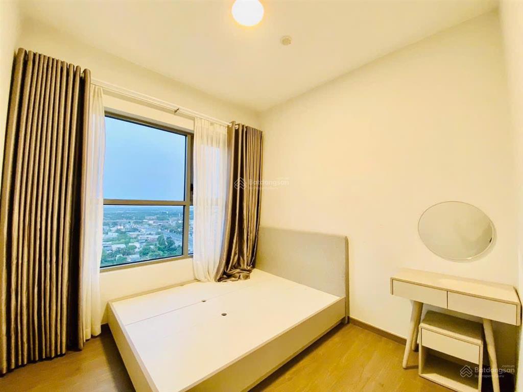 Cho thuê westgate căn 85m2 (3pn)  giá 8.8 triệu  view hồ bơi, mát mẻ
