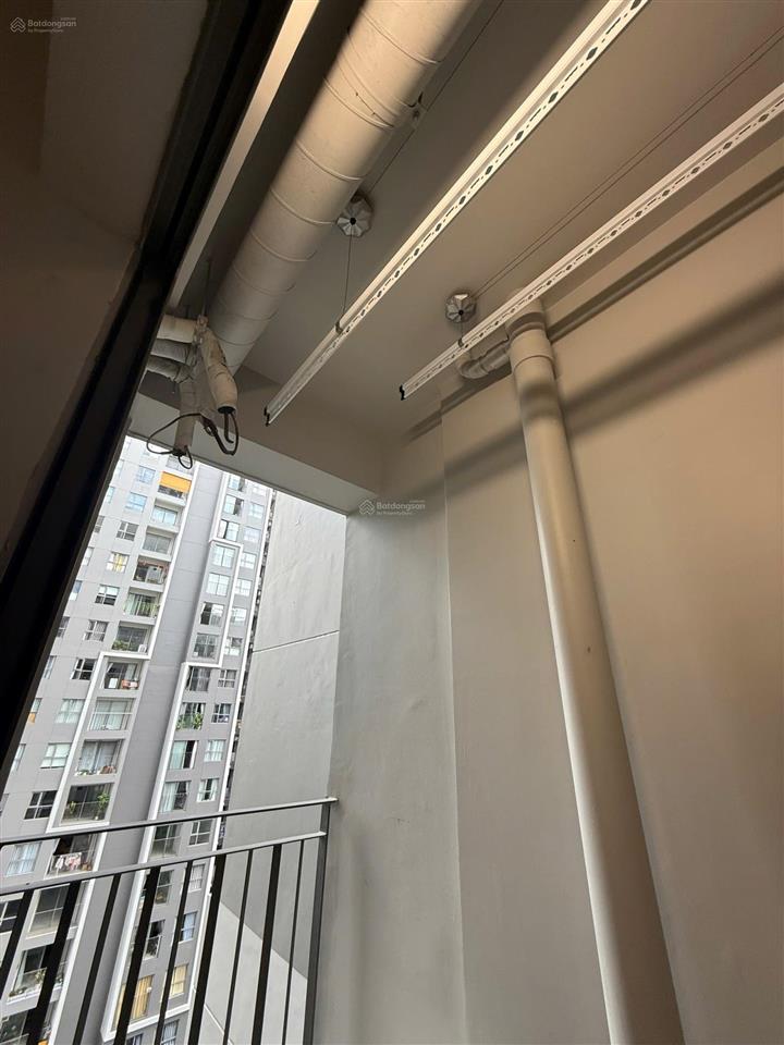 Cần bán cc westgate căn 2pn (59m2)  giá 2,6 tỷ  sổ sẵn  nội thất đầy đủ