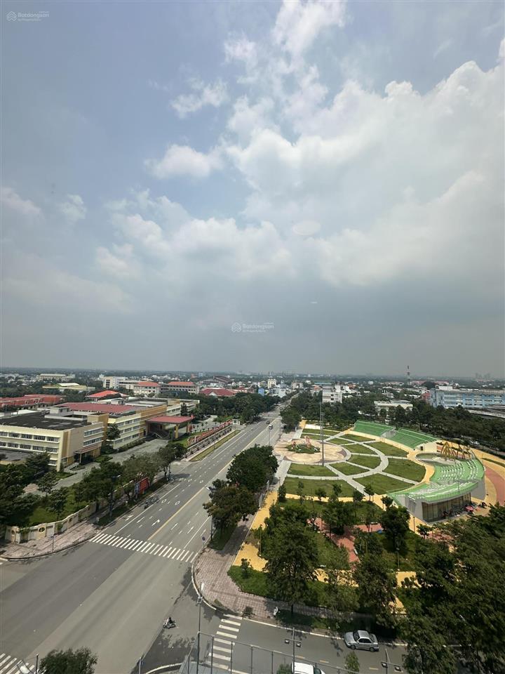 Bán ngay cc westgate 3pn 2wc (113 m2)  giá 4,25 tỷ  tầng cao view đẹp